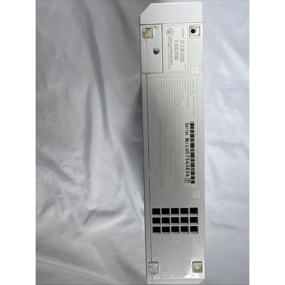 Nintendo Wii‎ Console White 2006 RVL-001 For Parts